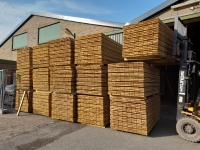 Grenen schuttingplank geimpregneerd - 1,6 x 14,0 x 300 cm