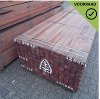 Azob&eacute; paal - 7 x 7 x 300 cm