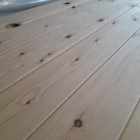 Grenen vloerdeel met velling - 2,1 x 14,7 x 390 cm