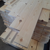 Grenen vloerdeel met velling - 2,1 x 14,7 x 450 cm