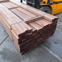 Angelim Vermelho paal - 6,8 x 6,8 x 300 cm - ACTIE!